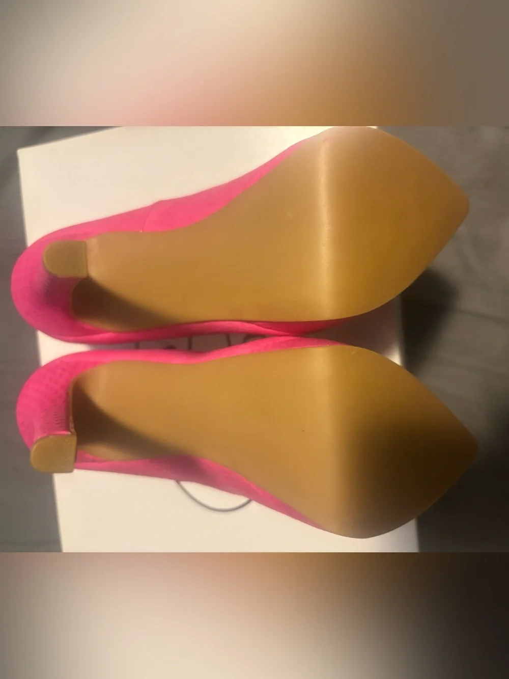 Steve Madden Pink Textured Pointed-Toe Pumps Giant Fushia snake skin